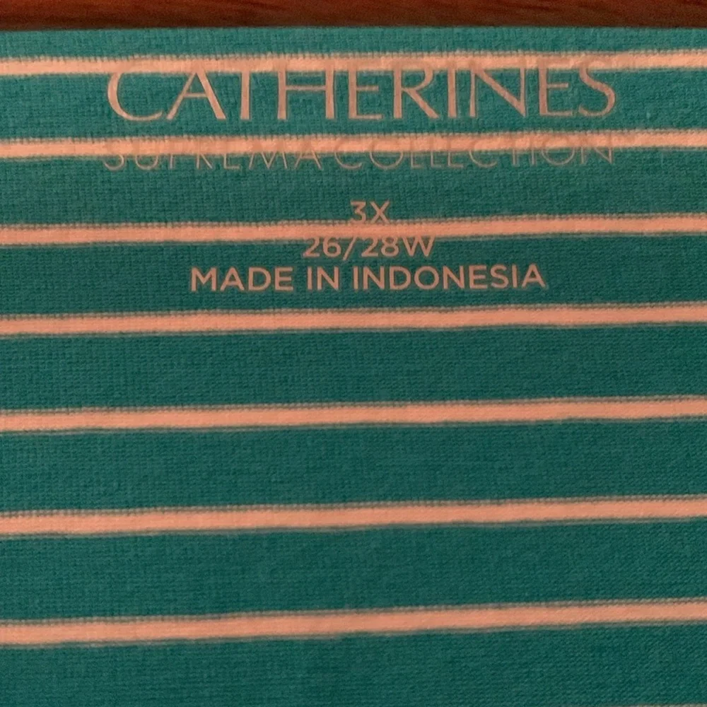 Catherine’s Teal Blue & White Striped V-Neck t-shirt women’s 3XL , 26-28W, NWT - Picture 3 of 9